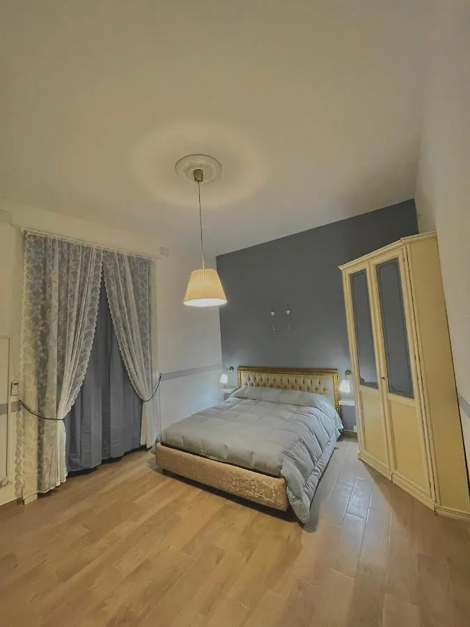 Mahalo Bed & Breakfast Naples Italy